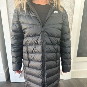 Nike puffer long jacket